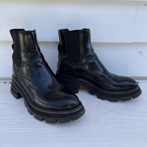 Alexander McQueen Women's Moncler Patent Black Leather Chelsea Boots Size 7.5 - Picture 1 of 13